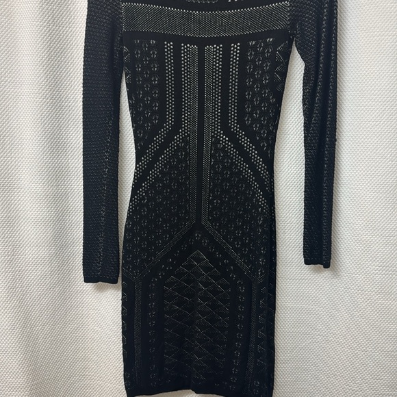 Gorgeous sweater dress. - Picture 6 of 11